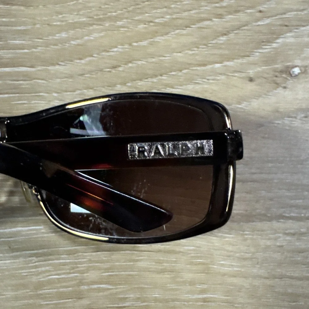 Ralph by Ralph Lauren RA4007 Sunglasses 104/13 Brown Women display picture 2